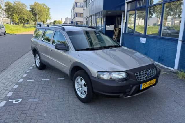 Volvo V70 (2001) thumbnail 5