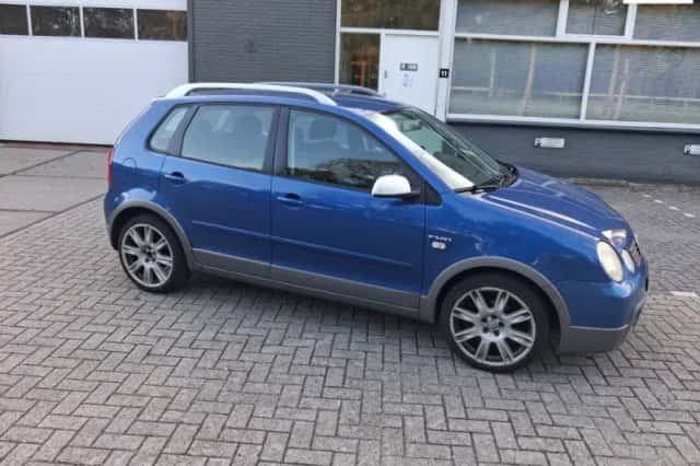 Volkswagen Polo (2004) thumbnail 1