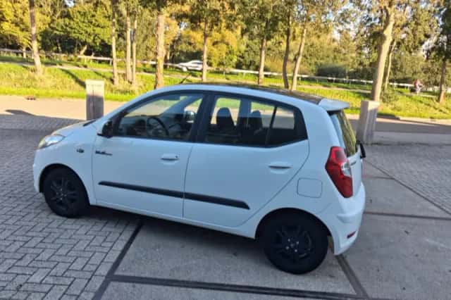 Hyundai i10 (2013) thumbnail 5