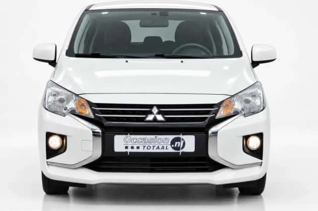 Mitsubishi Space Star (2023) thumbnail 2