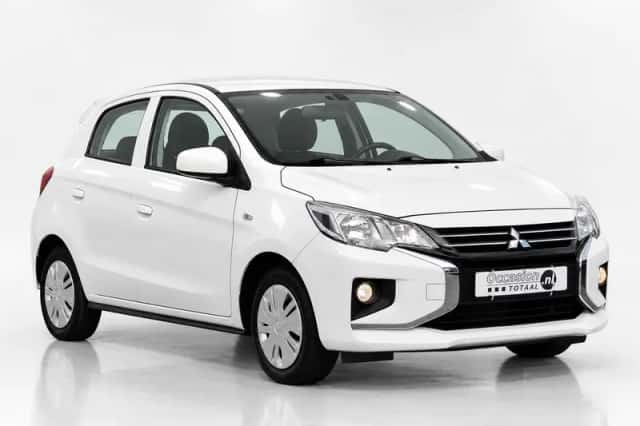 Mitsubishi Space Star (2023) thumbnail 3
