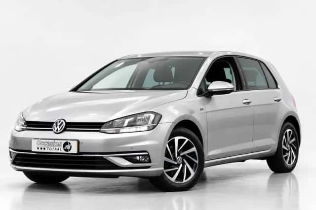Volkswagen Golf (2019) thumbnail 1