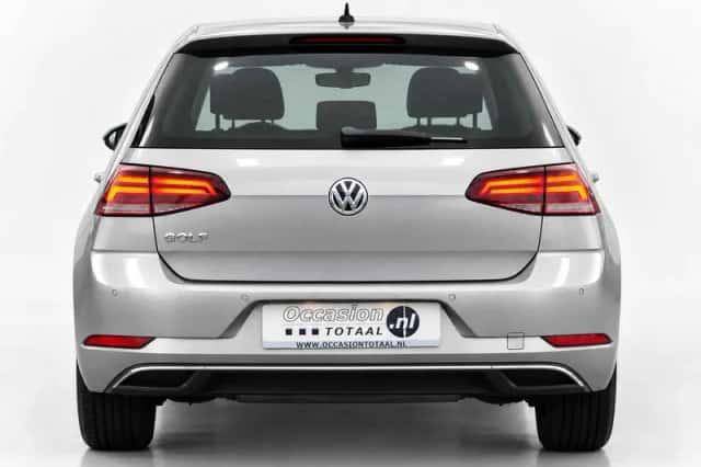 Volkswagen Golf (2019) thumbnail 5