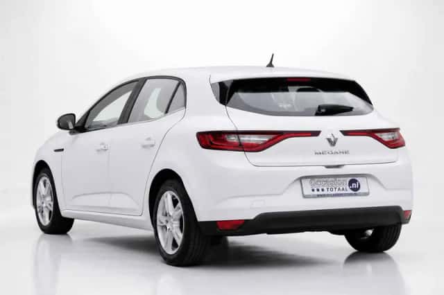 Renault Mégane (2017) thumbnail 4