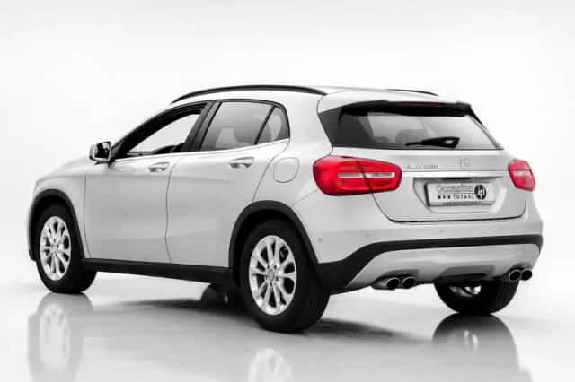 Mercedes-Benz GLA-Klasse (2015) thumbnail 4