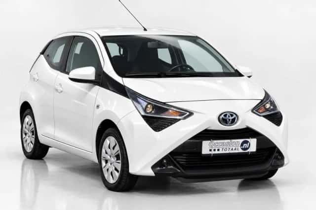 Toyota Aygo (2019) thumbnail 3