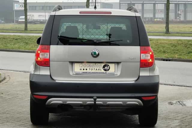 Škoda Yeti (2010) thumbnail 5