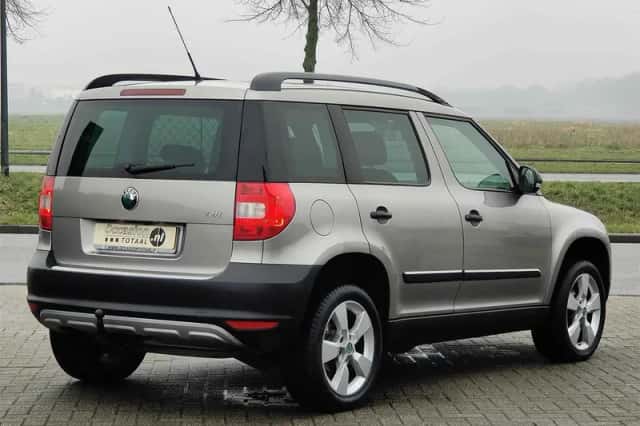 Škoda Yeti (2010) thumbnail 6