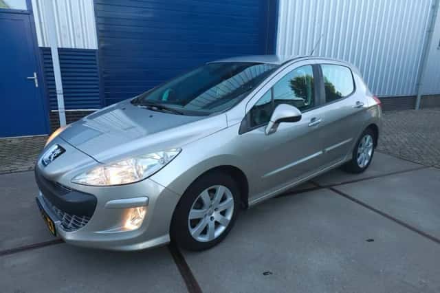 Peugeot 308 (2009) thumbnail 1