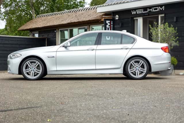 BMW 5-Serie (2011) thumbnail 5