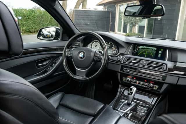 BMW 5-Serie (2014) thumbnail 2