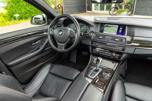 BMW 5-Serie (2013) thumbnail 2
