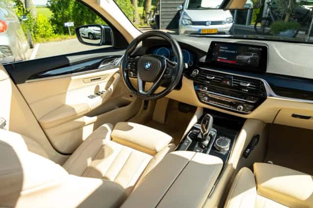 BMW 5-Serie (2018) thumbnail 2