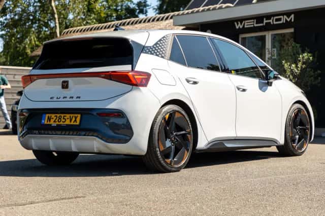 CUPRA Born (2021) thumbnail 3