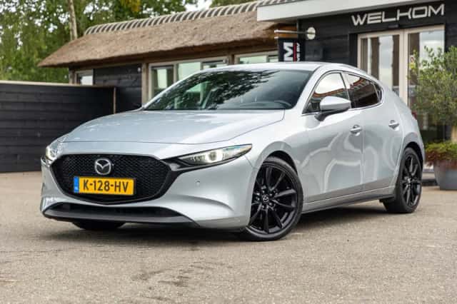 Mazda 3 (2020) thumbnail 1