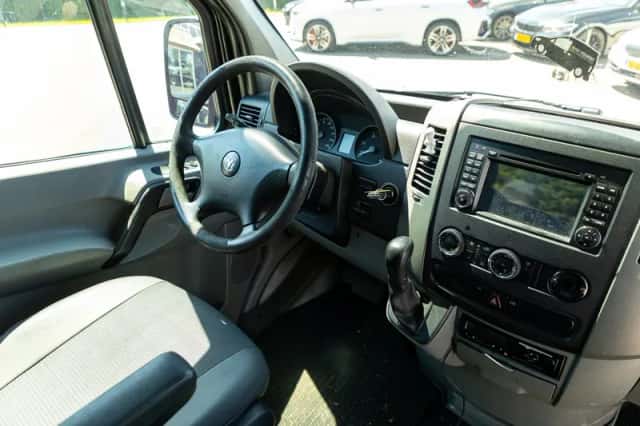 Mercedes-Benz Sprinter (2010) thumbnail 3