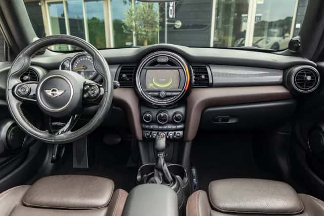 MINI Cabrio (2016) thumbnail 6