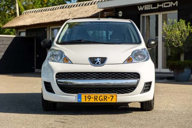 Peugeot 107 (2011) thumbnail 5
