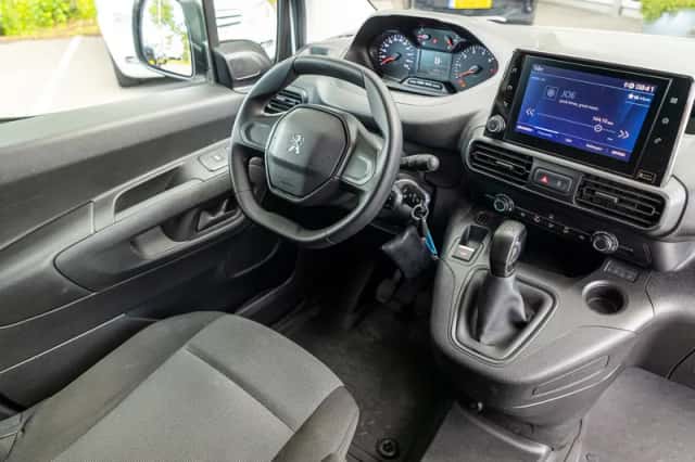 Peugeot Partner (2021) thumbnail 2