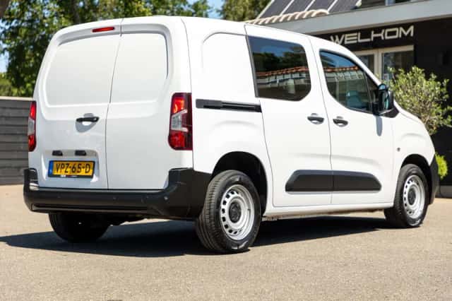 Peugeot Partner (2022) thumbnail 3