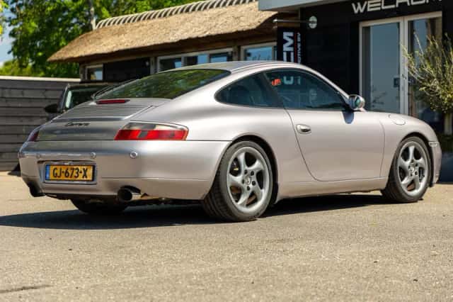 Porsche 911 (2001) thumbnail 3