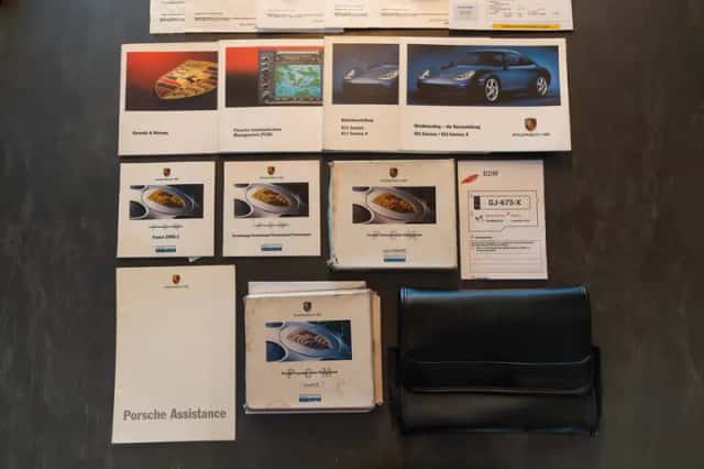 Porsche 911 (2001) thumbnail 4