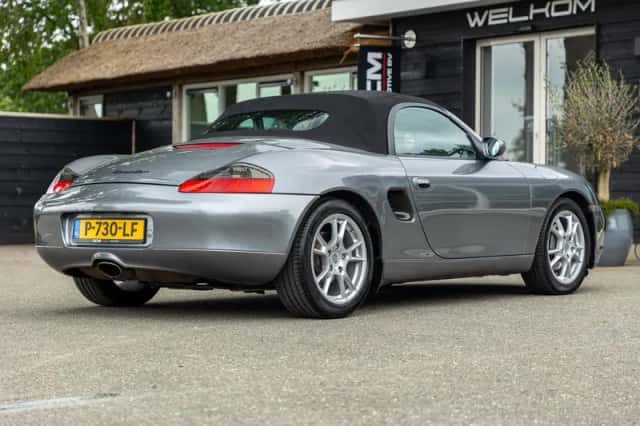 Porsche Boxster (2002) thumbnail 3