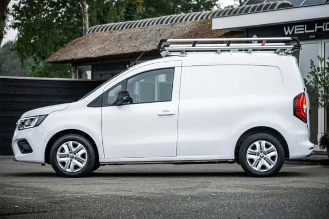 Renault Kangoo (2022) thumbnail 4