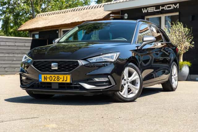 SEAT Leon Sportstourer (2021) thumbnail 1