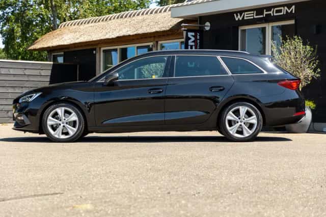 SEAT Leon Sportstourer (2021) thumbnail 6
