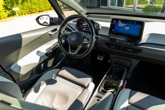Volkswagen ID.3 (2020) thumbnail 2