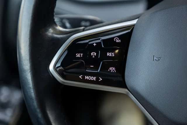 Volkswagen ID.3 (2020) thumbnail 6