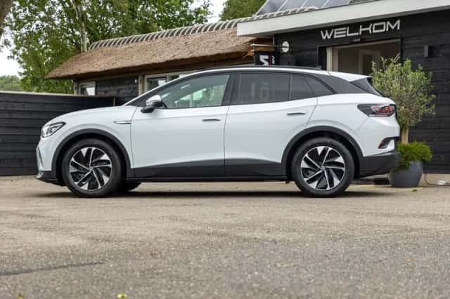 Volkswagen ID.4 (2021) thumbnail 6