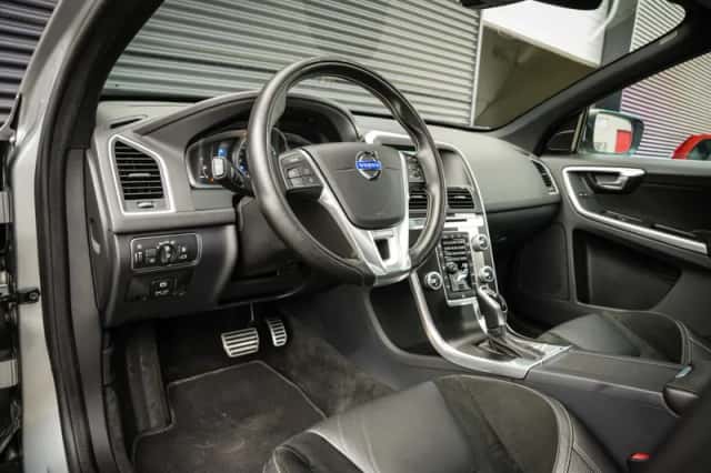 Volvo XC60 (2014) thumbnail 5