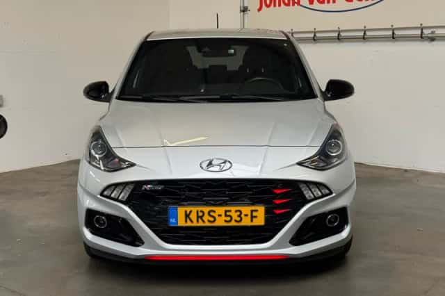 Hyundai i10 (2021) thumbnail 3
