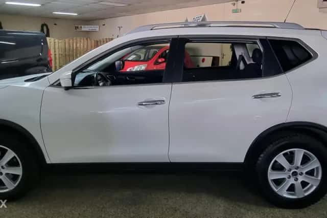 Nissan X-Trail (2014) thumbnail 4