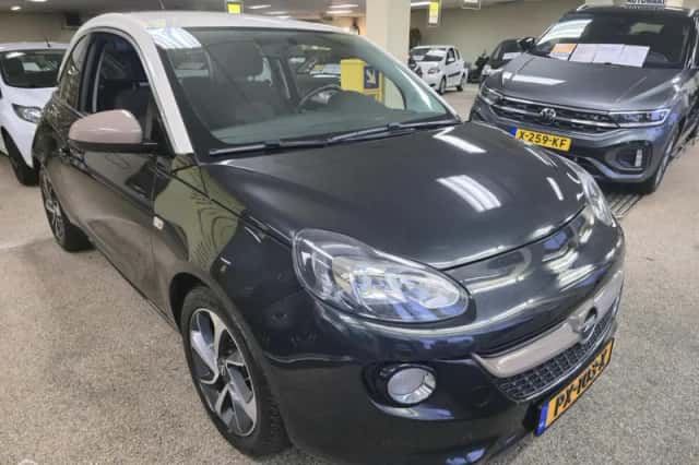 Opel Adam (2015) thumbnail 2