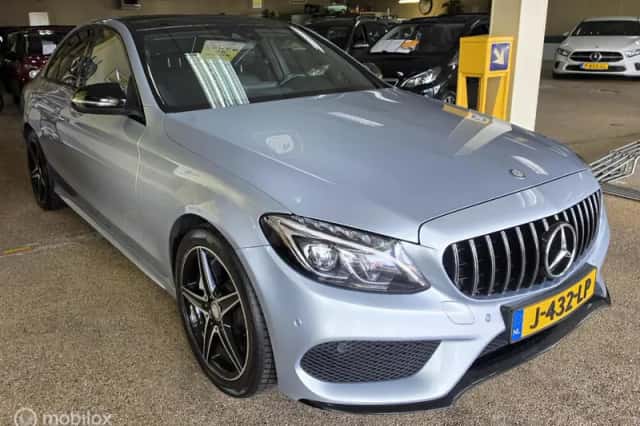 Mercedes-Benz C-Klasse (2016) thumbnail 3