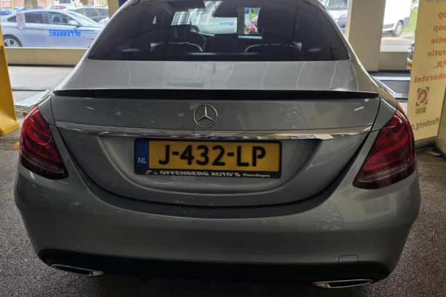 Mercedes-Benz C-Klasse (2016) thumbnail 5
