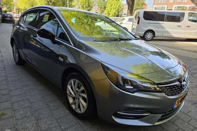 Opel Astra (2021) thumbnail 1