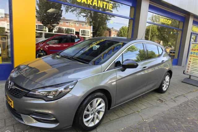 Opel Astra (2021) thumbnail 3