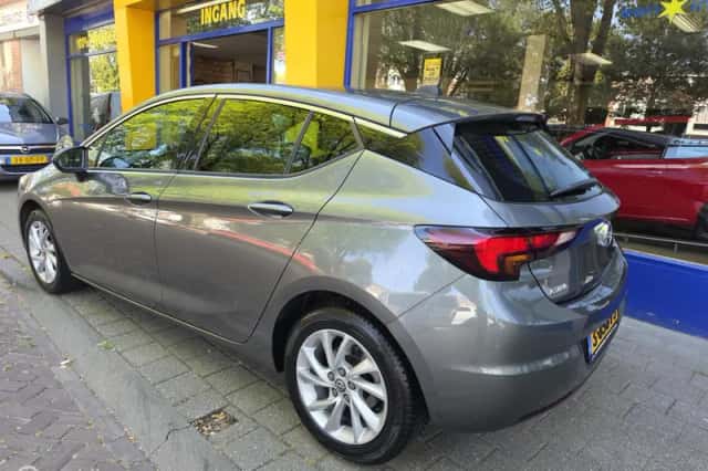 Opel Astra (2021) thumbnail 6