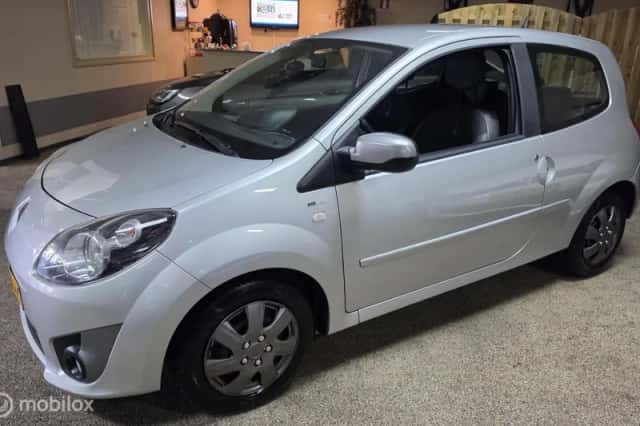 Renault Twingo (2011) thumbnail 1