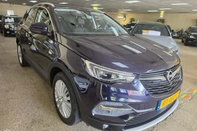 Opel Grandland (2018) thumbnail 2