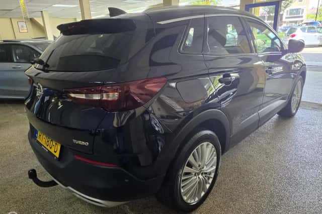 Opel Grandland (2018) thumbnail 6
