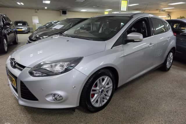 Ford Focus (2012) thumbnail 4