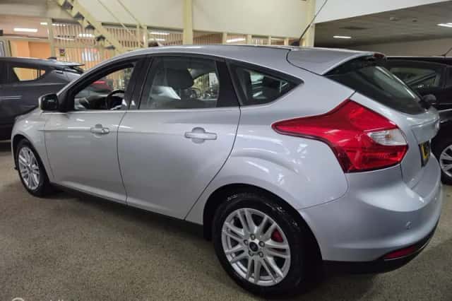 Ford Focus (2012) thumbnail 5