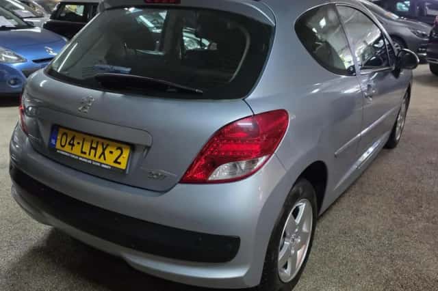 Peugeot 207 (2010) thumbnail 5