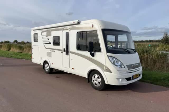 Hymer Exsis-i (2015) thumbnail 3