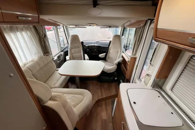 Hymer Exsis-i (2015) thumbnail 5